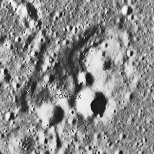 external image Apollo_15_North_Complex.JPG