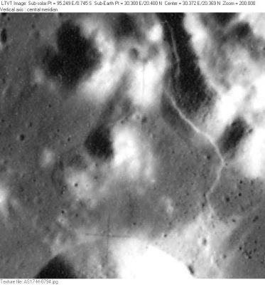 external image normal_Apollo_17_Family_Mountain_AS17-M-0794_LTVT.JPG